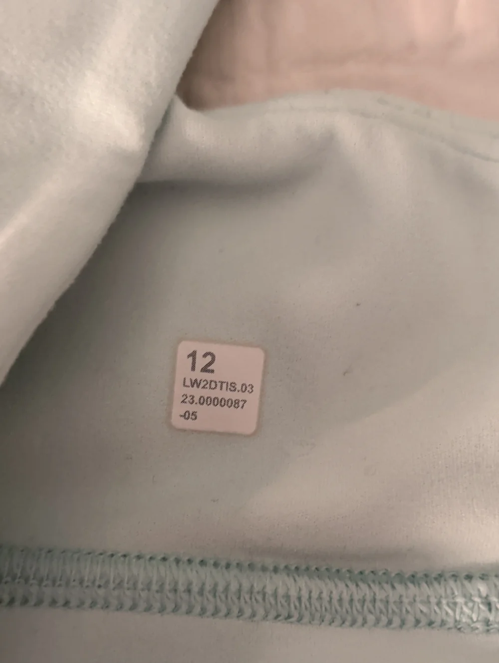 Lululemon Align A/B Cup Light Support Vneck Bra Size 12 Mint Moment